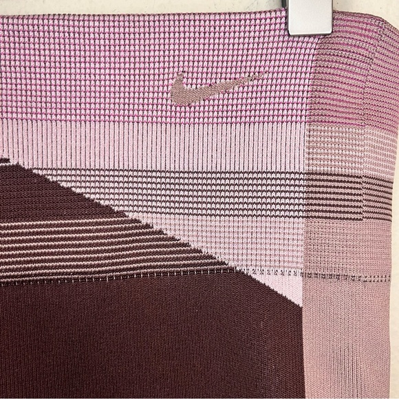 Nike Women’s Sculpt Icon Clash Seamless 7/8 Training Tight leggings - Picture 6 of 12